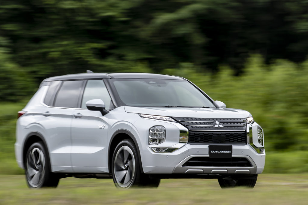 2023 MITSUBISHI OUTLANDER PHEV RANGE AND PACKAGING ANNOUNCED