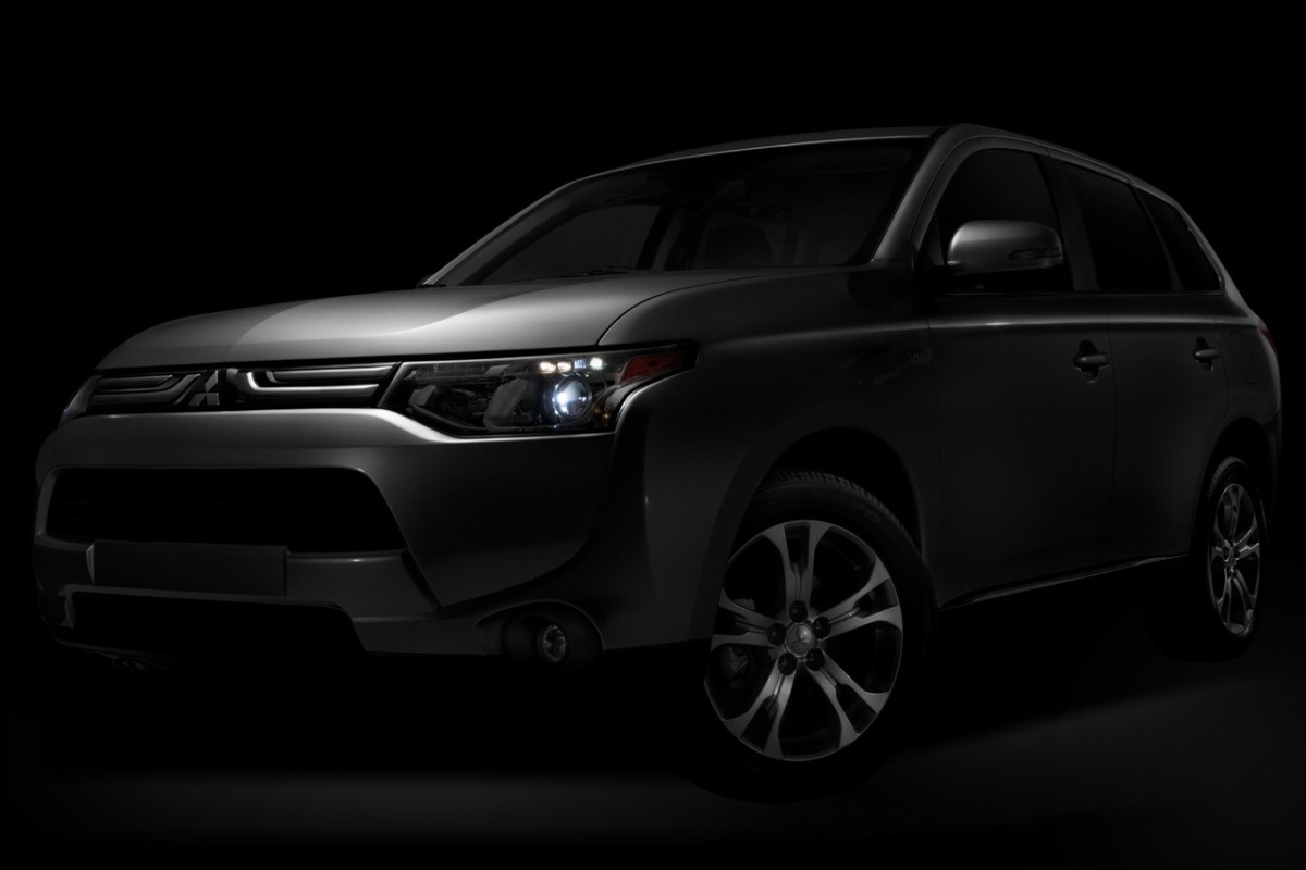 2014 Mitsubishi Outlander and Outlander Sport Limited Edition